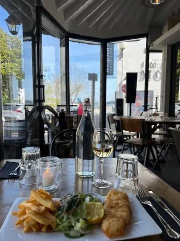 Hotel Restaurant La Voile - Le Dock'Er Locmariaquer